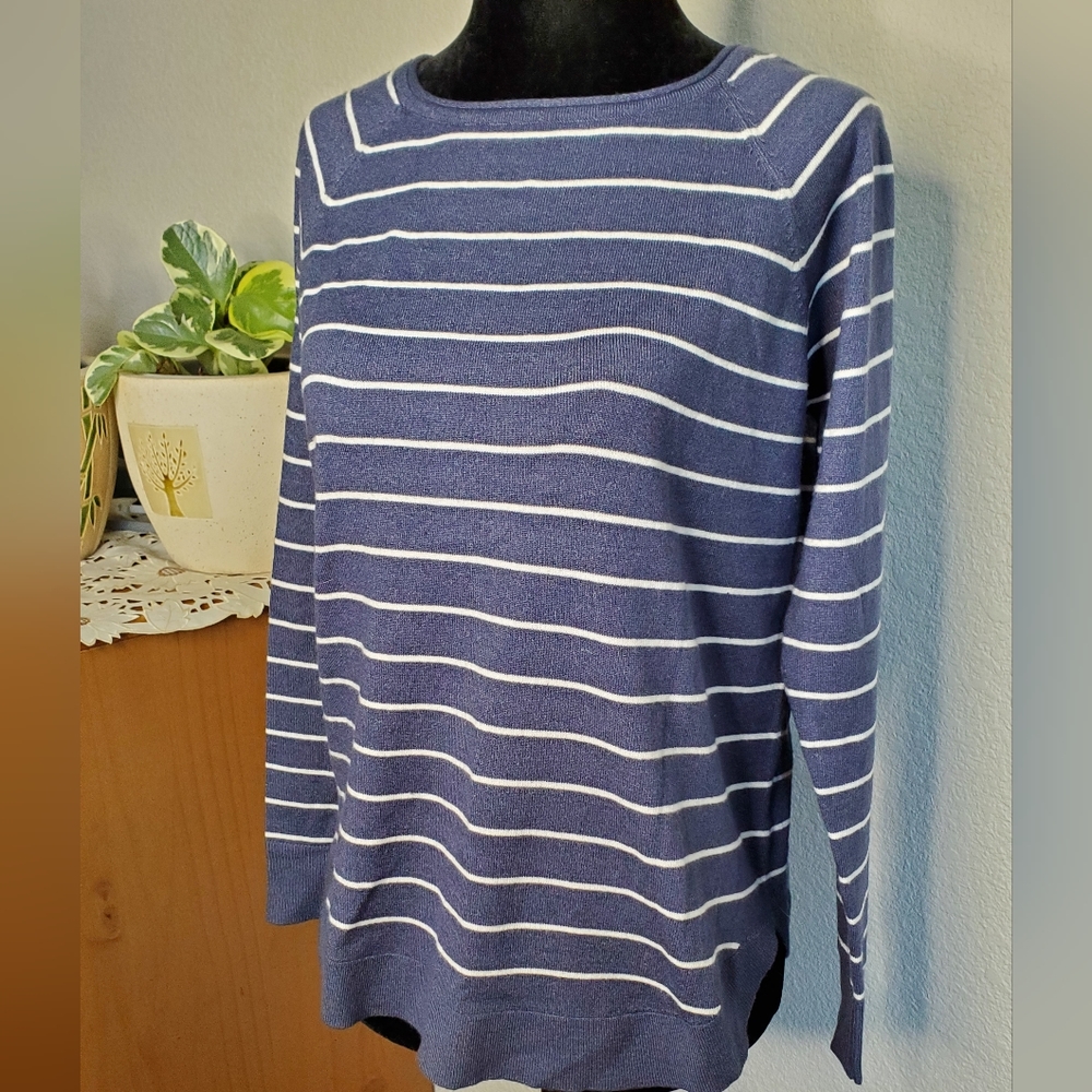 Pink Clover Knit Sweater - Picture 4 of 9